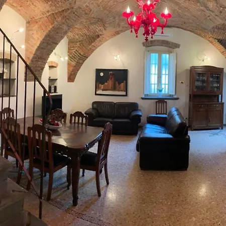 Quinta Quadra 4*